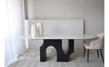 Mesa comedor Beford negro