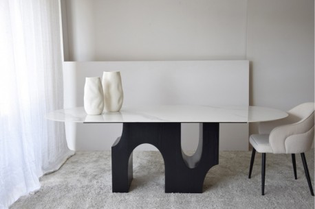 Mesa comedor Beford negro
