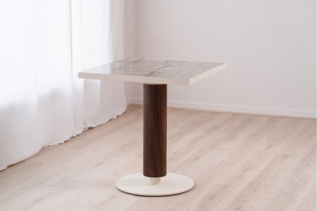 Mesa comedor Lithos cuadrada